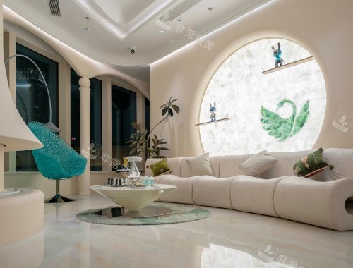 杭州驭心轻医美打艾维岚多少钱？剂量、医生、机构全解析，为你揭秘真实花费！