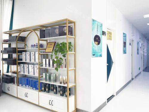 北京小忠丽格京顺医美3楼书架