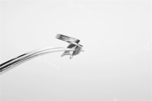 牙齿治疗材料展示