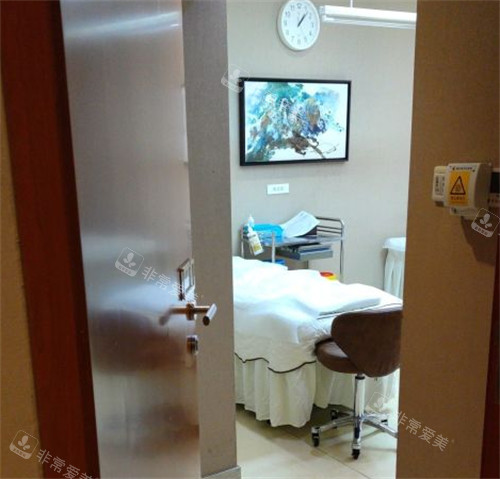 济南艺星整形的施术室环境图