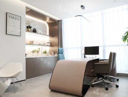 北京轻颜时代医疗美容办公室环境