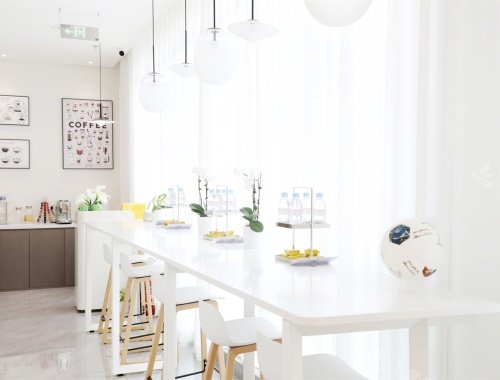 北京轻颜时代医疗美容吧台环境