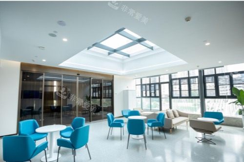 武汉普瑞眼科医院等候区