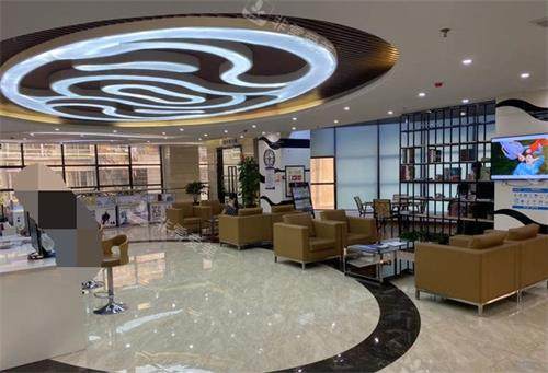 玉林蓝天口腔医院江南店大厅休息区