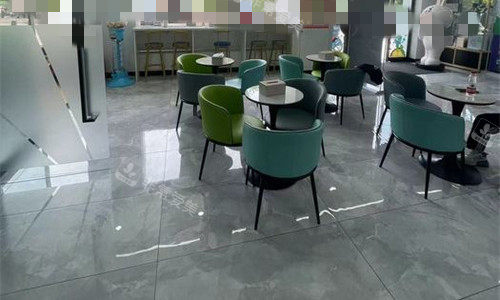 许昌钻叶口腔沙发休息区