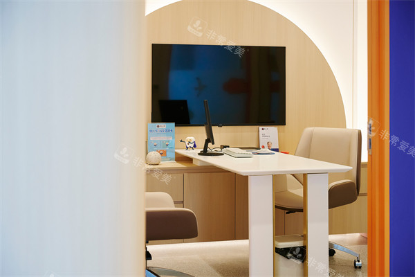 南宁柏乐口腔南湖总院面诊室一角环境