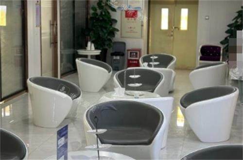 珠海九龙口腔等候休息区