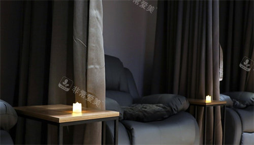 韩国爱她整形外科沙发