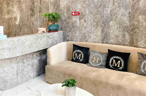 上海鹏爱医疗美容门诊部接待区