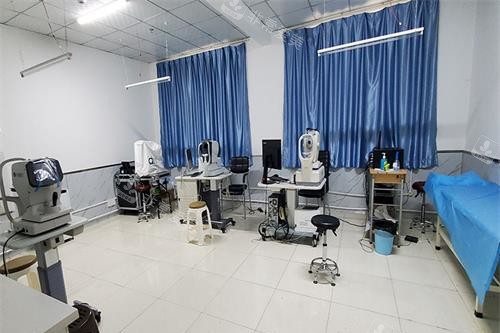 保定高碑店德仁眼科医院检查室