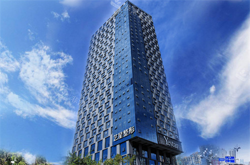 昆明艺星整形医院医生介绍！何瑞蛟、汪志强、龙海波、王之强、王艳芬都是很出色的医生！