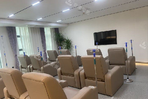 南宁华美整形输液大厅