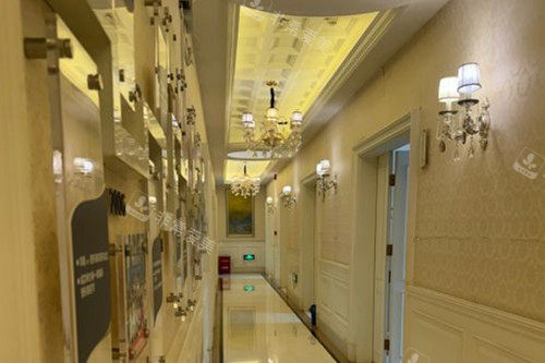 南宁华美整形走廊环境图