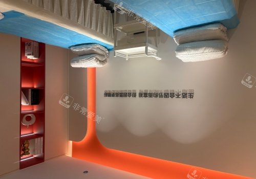 信阳天睿轻医美罗山诊所治疗室