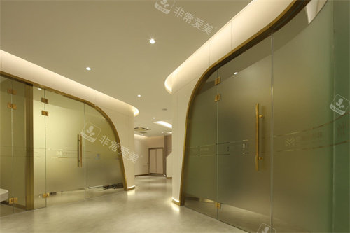 沈阳亿美整形医院室内