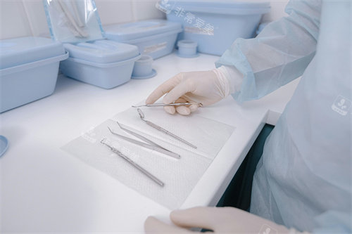 牙齿治疗的工具准备