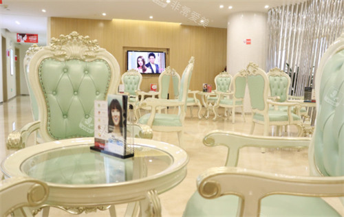 南京华韩奇致美容医院休息区