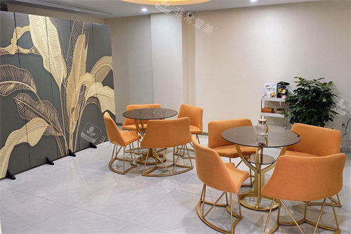 金华义乌北苑口腔等候区