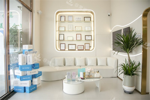 大连仁合全美口腔诊所候诊区