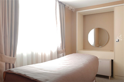 韩国清潭Glassy皮肤科治疗室