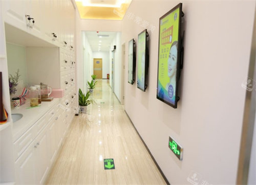 深圳富华整形走廊图片