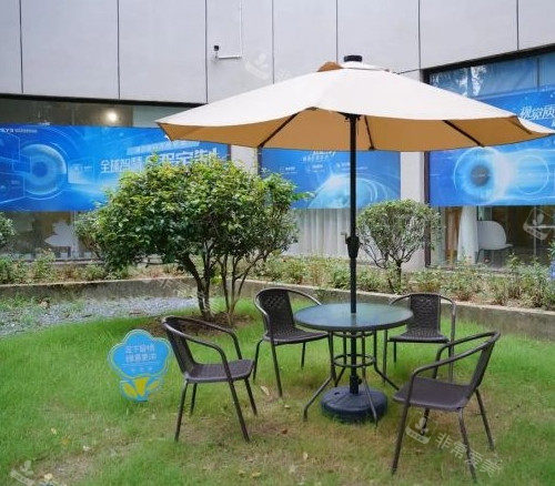 东莞爱尔眼科医院休闲区