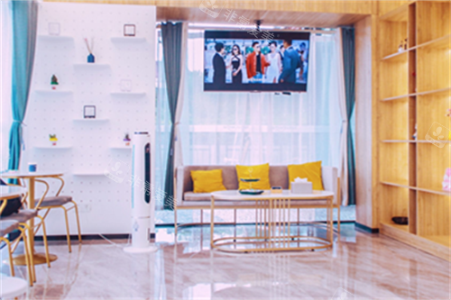 珠海诺贝尔口腔拱北分院大厅图