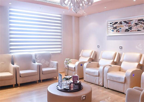 北京艺星整形候诊展示