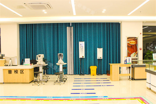 宜春爱尔眼科医院视力检查区