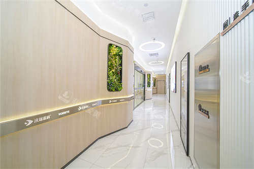 合肥沃瑞眼科医院内部走廊环境