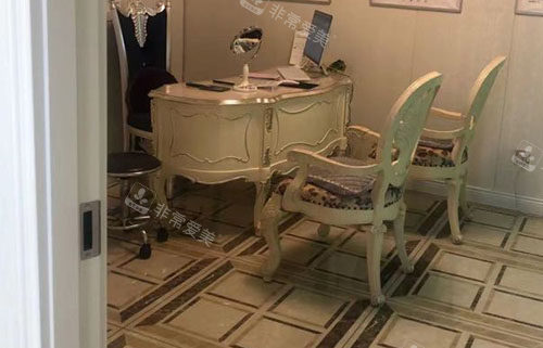 邯郸莱媚俪整形术前商谈室