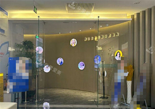 佛山美莱整形门口