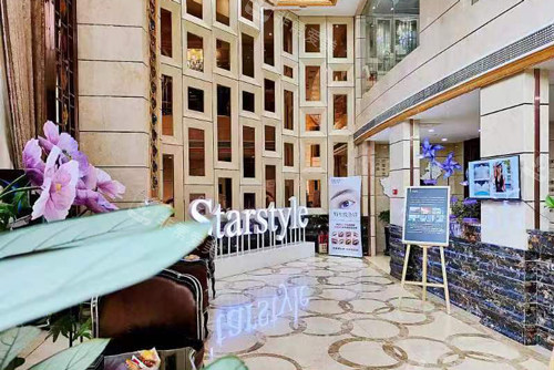 鞍山张玉霞星范医疗美容大厅图