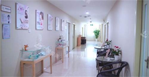 深圳港龙妇产医院过道区