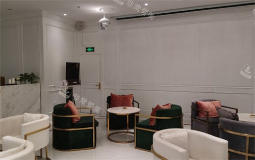 青岛诺美德整形美容医院等待区
