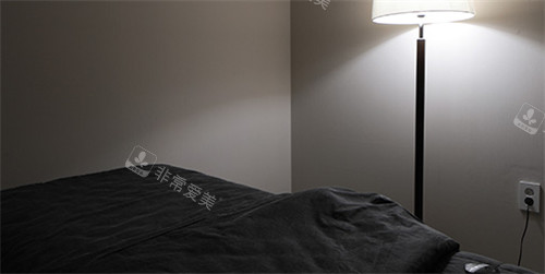 韩国BeautyBar整形外科施术室