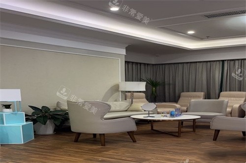 佛山美莱整形候诊区