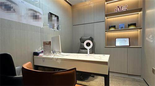 深圳非凡医院咨询室