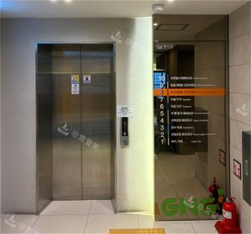 韩国GNG整形电梯区环境 韩国GNG整形电梯区环境