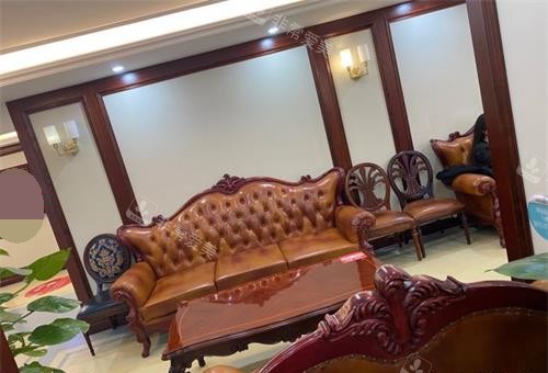 青岛华韩整形医院休息区