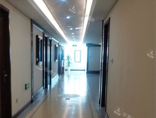 青岛华韩整形医院走廊