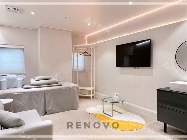 韩国renovow整形皮肤科釜山西面店治疗室一角 韩国renovow整形皮肤科釜山西面店治疗室一角