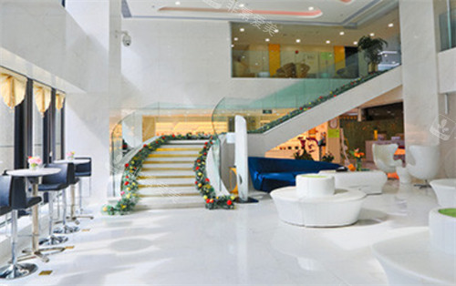 广州华美医疗美容医院楼梯