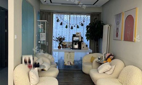 北京张菡丽格整形等待区