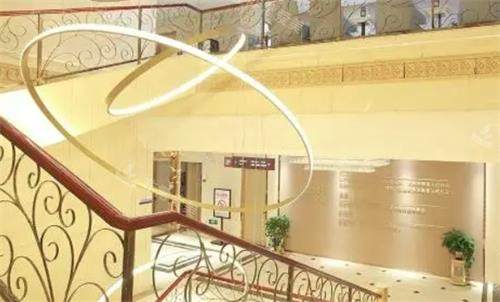 西安米兰柏羽整形怎么样，连锁品牌正规机构/医师团队靠谱/术后满意度高！