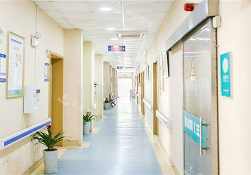 上海健桥医院疤痕科走廊