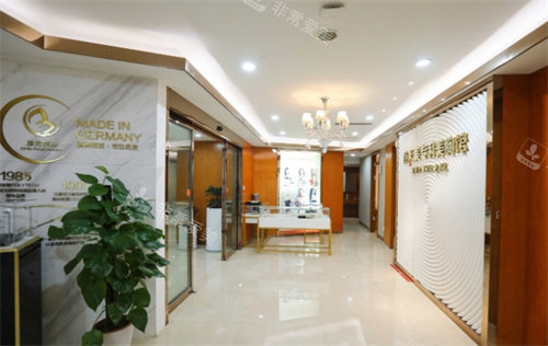 杭州连天美整形胸假体展示间