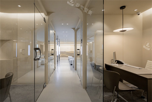 韩国江南诗丽雅皮肤科走廊环境 韩国江南诗丽雅皮肤科走廊环境