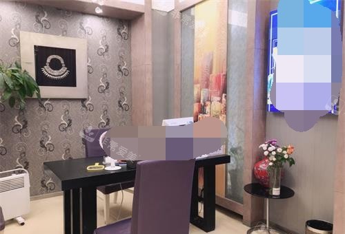 济南伊美尔整形医院医生办公室