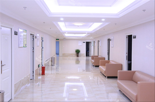 四川友谊医院整形科走廊环境 四川友谊医院整形科走廊环境